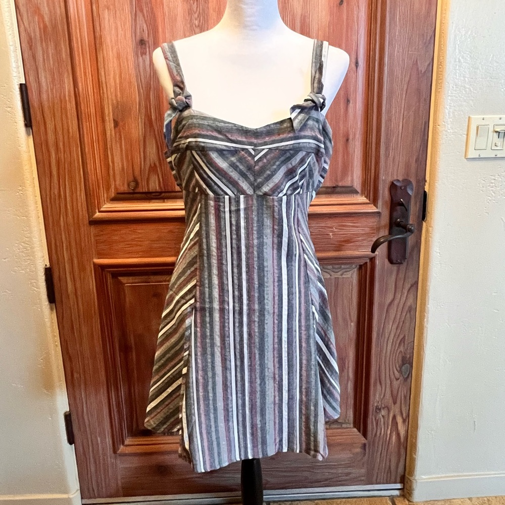 NWT OLIVACEOUS LINEN BLEND A line DRESS